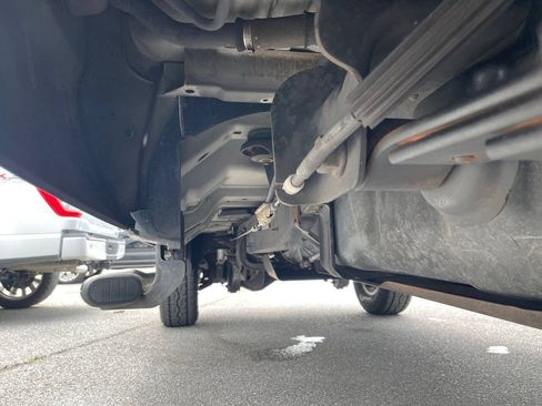 Used 2010 Ford F250 XL AWD/4WD image 19