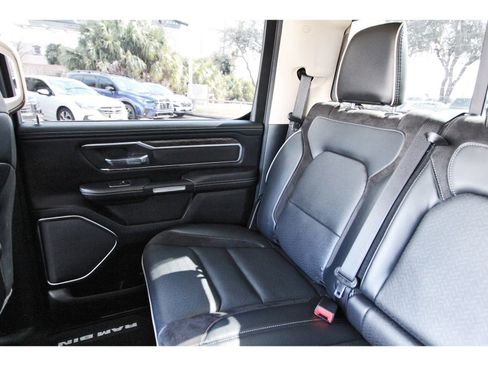 Used 2019 RAM 1500 Laramie image 11