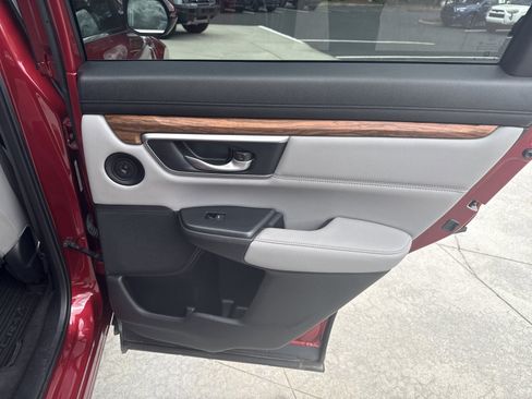 Used 2022 Honda CR-V Touring image 32