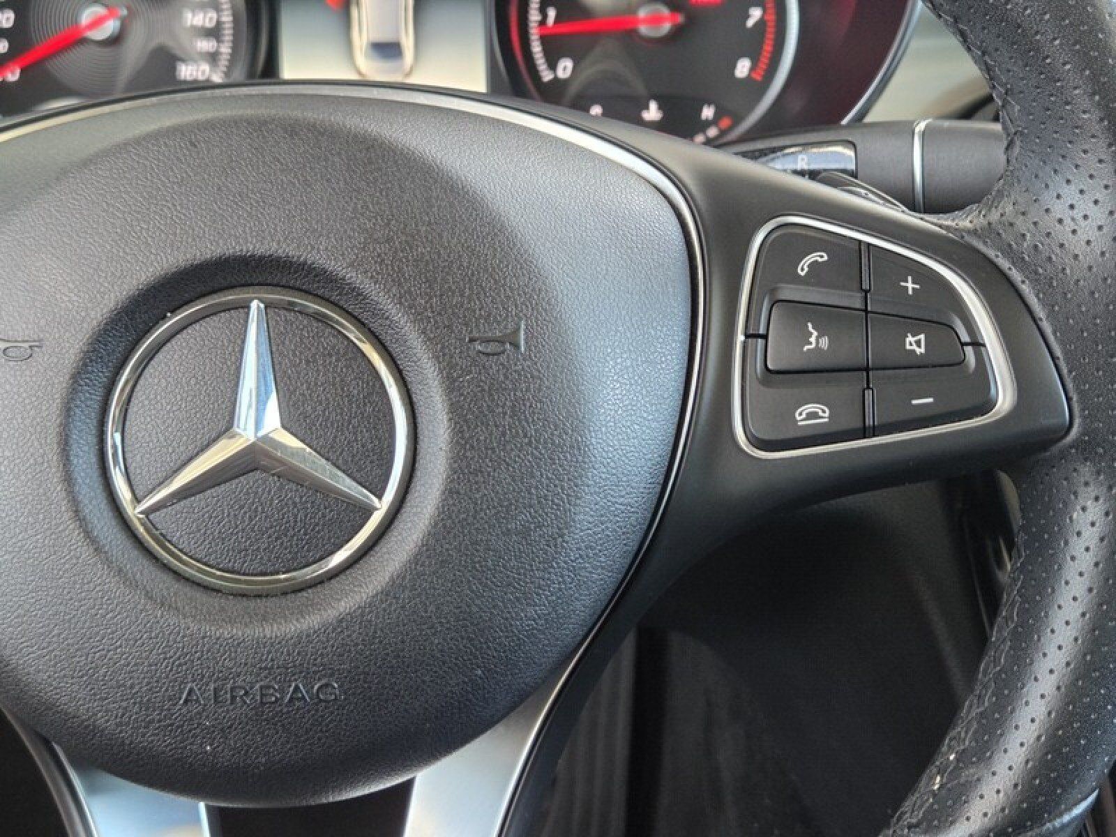 Used 2018 Mercedes-Benz C 300 Sedan image 27