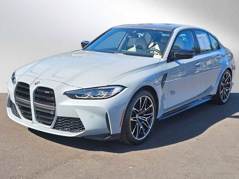 Used 2023 BMW M3 image 3