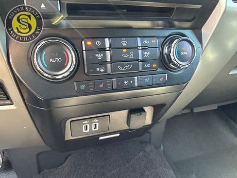 Used 2016 Ford F150 Lariat RWD image 23