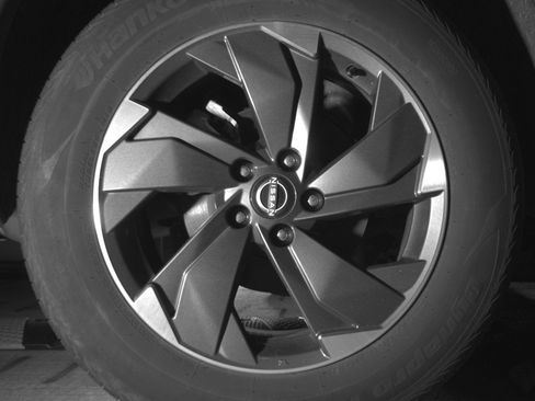 Used 2025 Nissan Rogue SV AWD/4WD image 15
