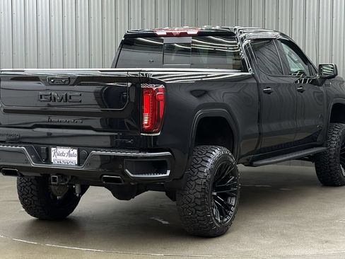 Used 2025 GMC Sierra 1500 AT4 w/ AT4 Premium Package AWD/4WD image 5