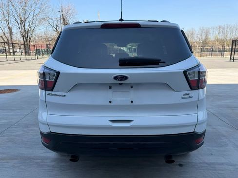 Used 2018 Ford Escape SE w/ SE Sport Appearance Package image 8