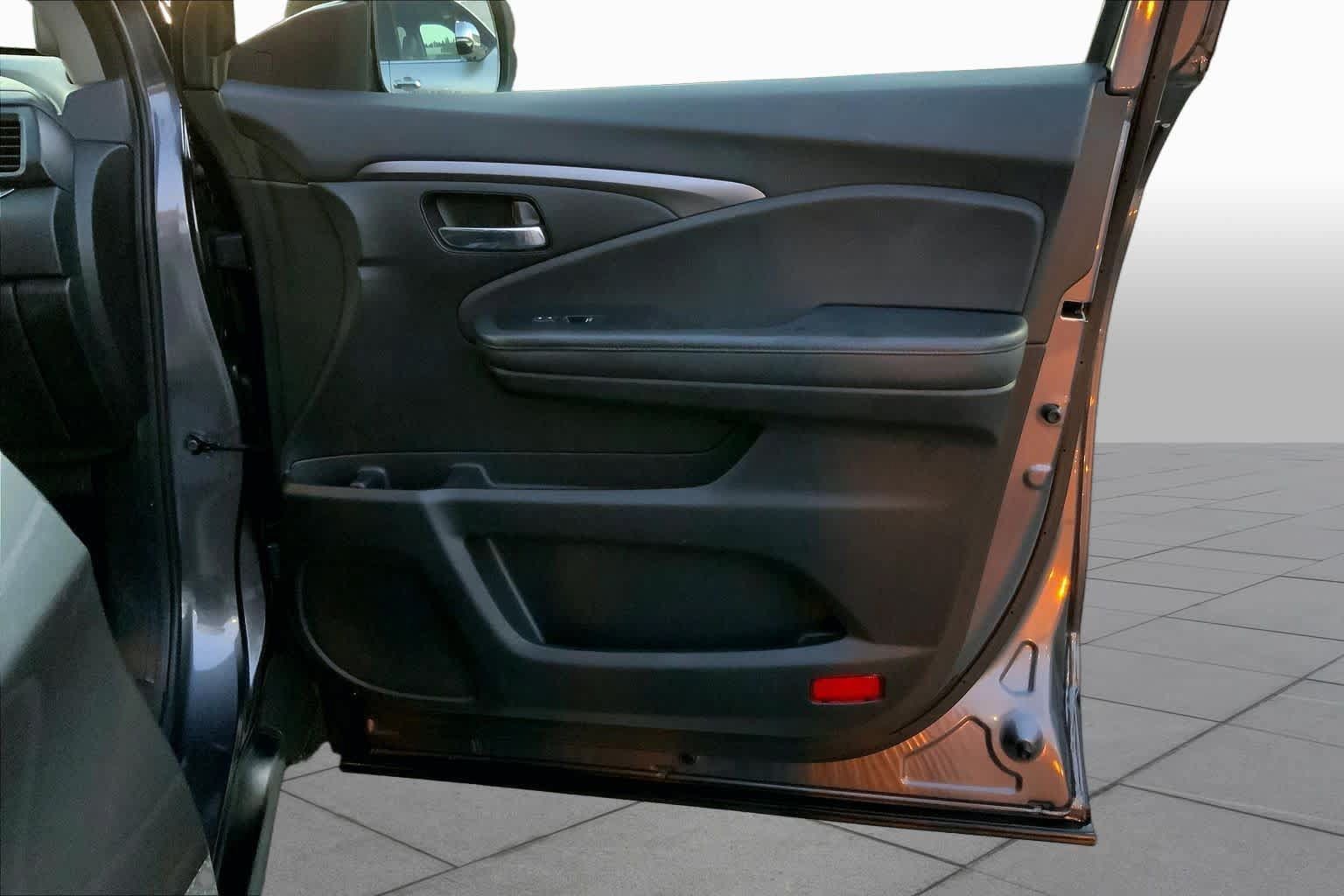 Used 2021 Honda Pilot Special Edition image 20