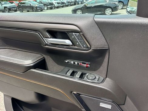 Used 2024 GMC Sierra 1500 AT4 w/ Technology Package AWD/4WD image 20