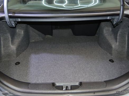 Used 2005 Pontiac Bonneville SE image 31