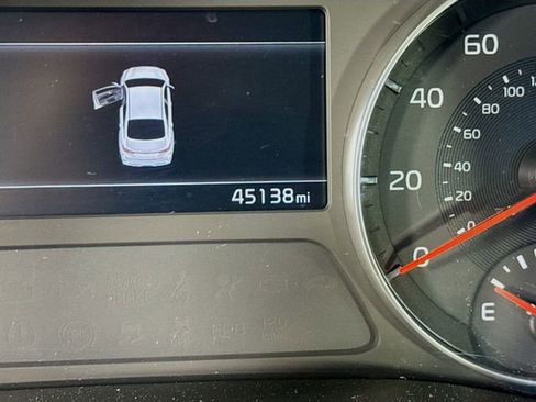 Used 2024 Kia Forte LXS FWD image 13