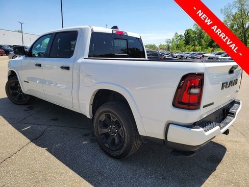 Used 2025 RAM 1500 Big Horn AWD/4WD image 5