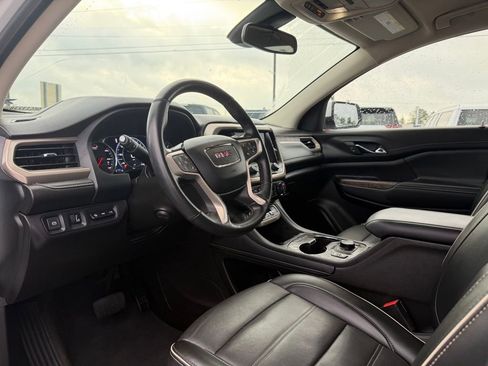 Used 2023 GMC Acadia Denali FWD image 10