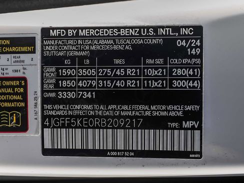 Used 2024 Mercedes-Benz GLS 450 4MATIC image 28