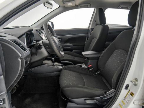 Used 2020 Mitsubishi Outlander Sport ES image 28