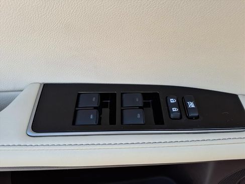 Used 2016 Lexus ES 350 w/ Luxury Package w/Wood Trim FWD image 20
