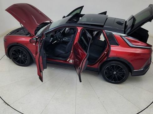 Used 2024 Cadillac Lyriq Sport image 85