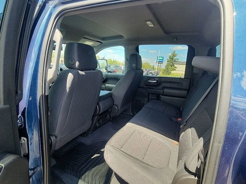 Used 2021 Chevrolet Silverado 2500 Custom w/ Custom Value Package AWD/4WD image 10