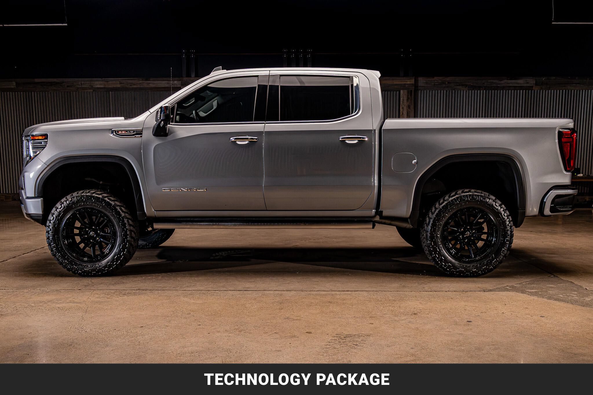 Used 2025 GMC Sierra 1500 Denali w/ Denali Reserve Package AWD/4WD image 6