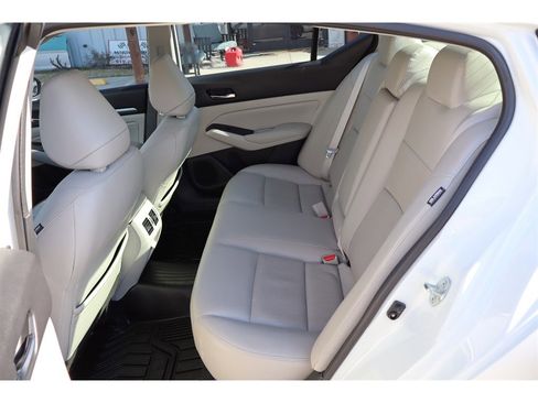 Used 2019 Nissan Altima 2.5 Platinum image 21