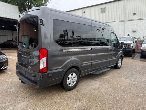Used 2017 Ford Transit 350 XLT RWD image 5