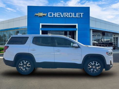 Certified 2022 GMC Acadia SLE image 11