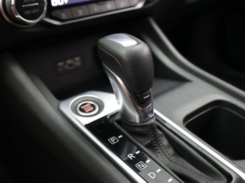 Used 2021 Nissan Sentra SV FWD image 17