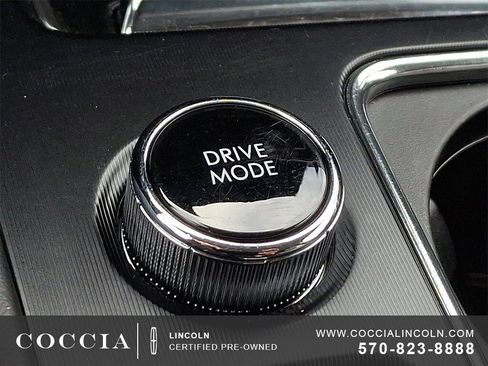 Certified 2024 Lincoln Corsair AWD image 23