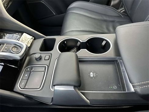 Used 2023 Acura MDX SH-AWD w/ Technology Package image 28