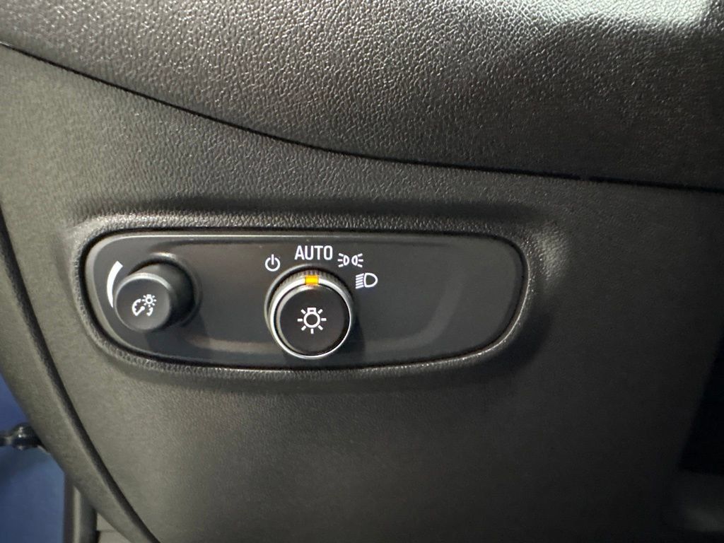 Used 2024 Chevrolet Equinox LT AWD/4WD image 27