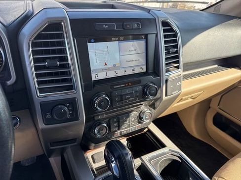 Used 2016 Ford F150 Lariat image 10