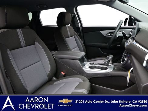 New 2026 Chevrolet Blazer LT w/ Convenience Package image 9