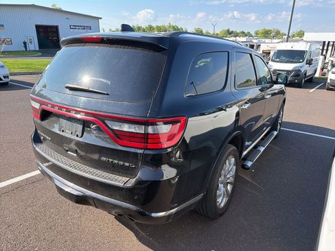 Used 2018 Dodge Durango Citadel w/ Technology Group AWD/4WD image 2