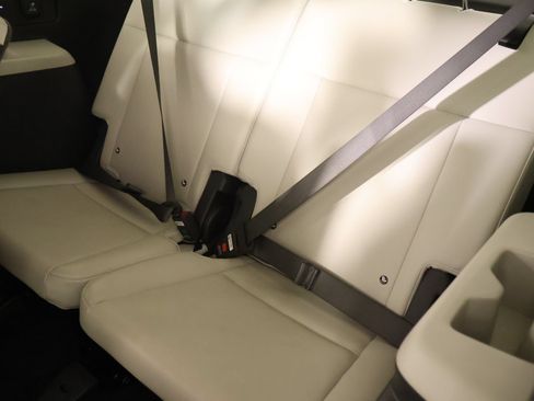 Used 2025 Hyundai Santa Fe Calligraphy FWD image 13
