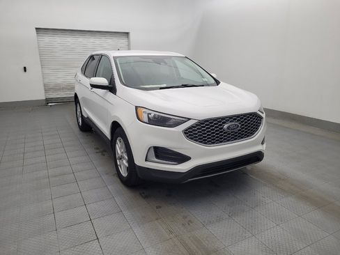 Used 2023 Ford Edge SEL image 14