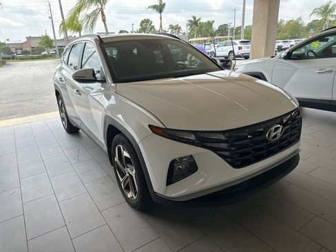 Used 2023 Hyundai Tucson SEL w/ Convenience Package FWD image 3