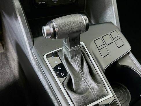 Used 2024 Kia Sportage LX image 23