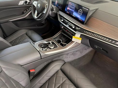 New 2026 BMW X7 xDrive40i image 27