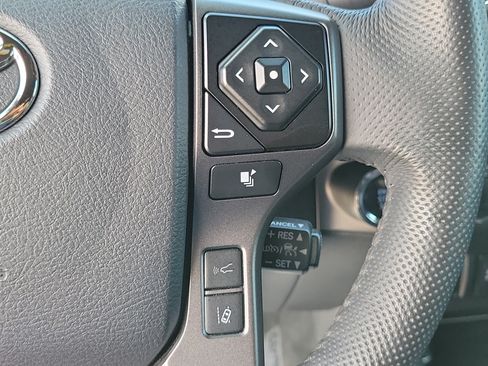 Used 2023 Toyota Tacoma TRD Sport w/ Technology Package AWD/4WD image 19