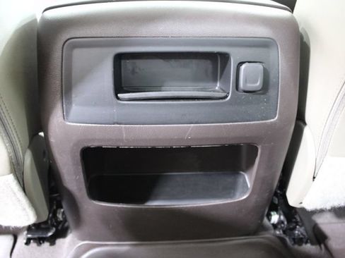 Used 2018 GMC Sierra 1500 SLT AWD/4WD image 23