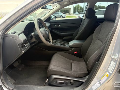 Certified 2023 Honda Accord EX image 10