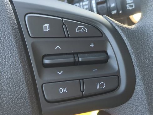 New 2026 Hyundai Venue SE image 27