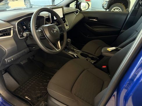 Used 2025 Toyota Corolla SE FWD image 11