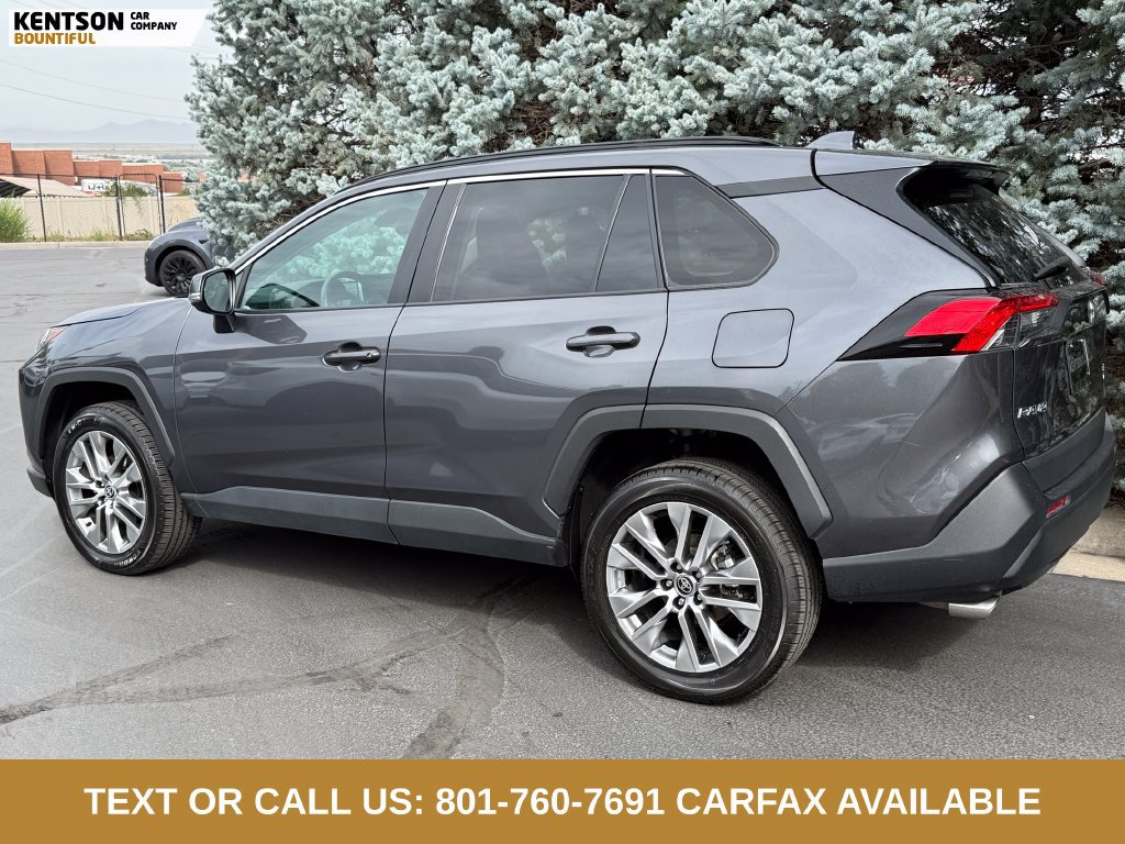 Used 2023 Toyota RAV4 XLE Premium AWD/4WD image 5