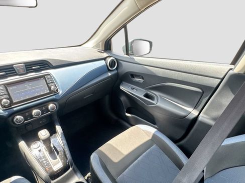 Used 2025 Nissan Versa SV FWD image 21