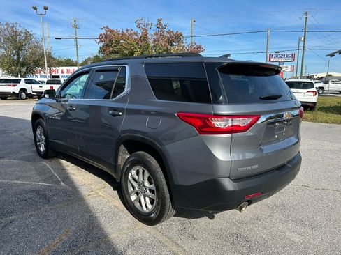 Used 2020 Chevrolet Traverse LT image 5