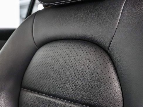 Used 2021 Mercedes-Benz GLC 300 image 25