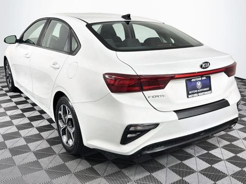Used 2019 Kia Forte LXS FWD image 9