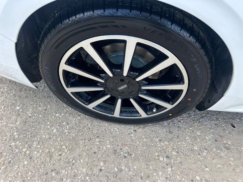 Used 2020 Lincoln Continental Reserve image 20