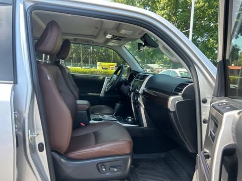 Used 2024 Toyota 4Runner Limited AWD/4WD image 17