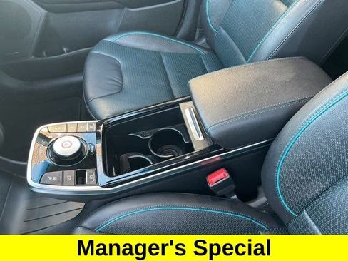 Used 2021 Kia Niro EX Premium w/ Cold Weather Package image 32