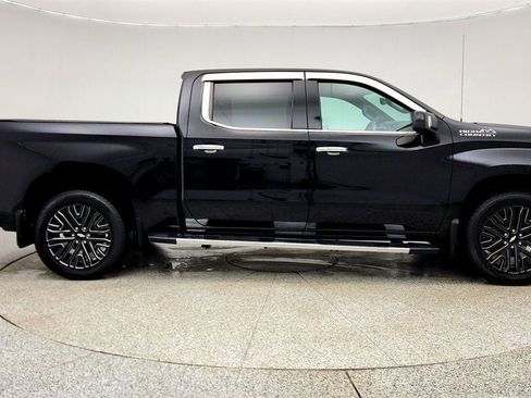 Used 2020 Chevrolet Silverado 1500 High Country w/ Technology Package image 4